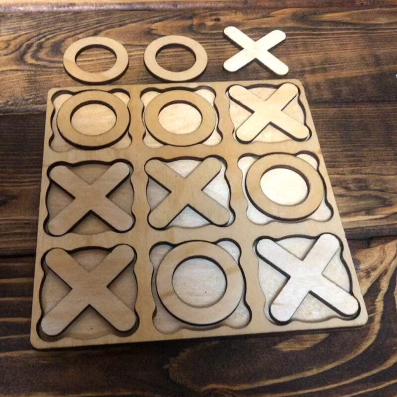TIC TAC TOE TRAVEL SIZE GAME